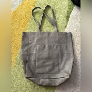 Latico Leathers Margie Tote Bag in a grey leather